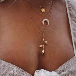 “Rose” Statement Necklace